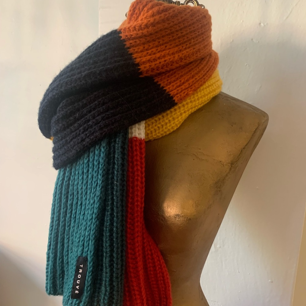 TROUVÉ Block Pattern Scarf